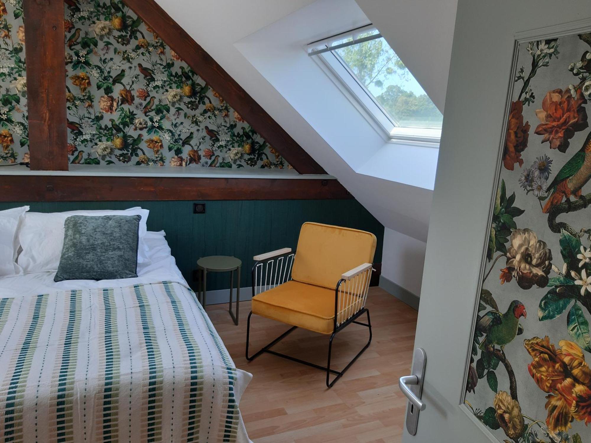 Holiday home Le Pavillon Du Manoir De Conjon *